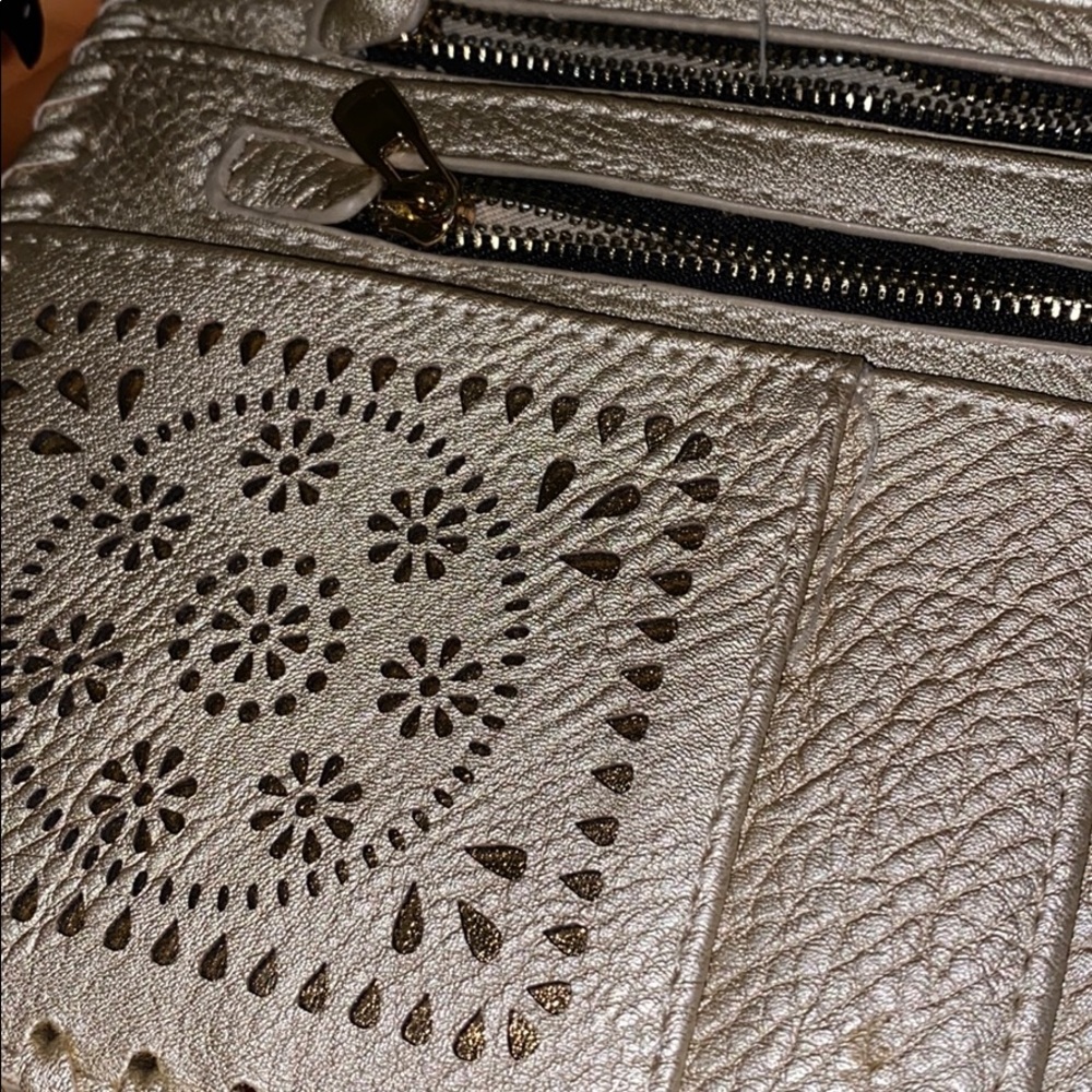 Brand new clutch - Picture 3 of 4